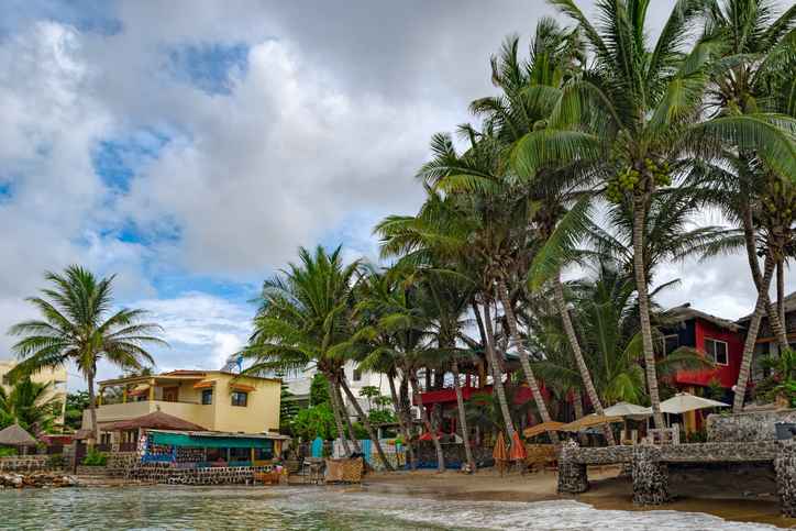 plage de l'île de Ngor à Dakar